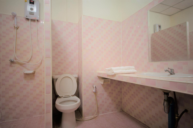 Bathroom, Kim Jek Cin 2, Muang Mukdahan