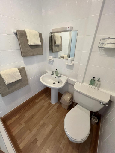 Bathroom 2, Morven Guest House Carnoustie, Angus