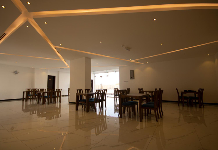 Food & Drinks 4, Home Station Hotel, Seeb