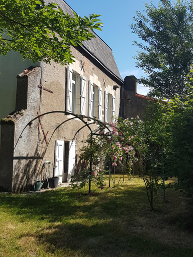 Others 5, Lucriolla, Maine-et-Loire