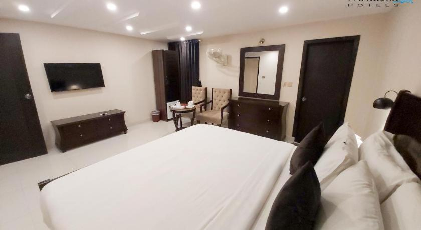 Others 3, Mairona Hotel Gulberg, Lahore
