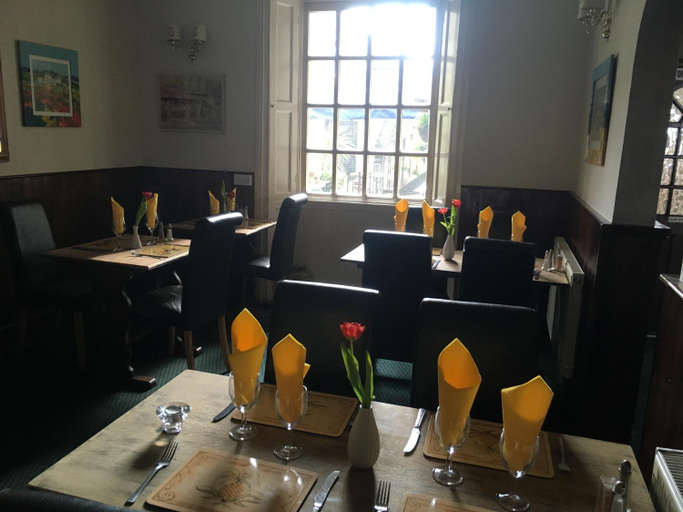 Food & Drinks 3, White Hart Hotel, Somerset