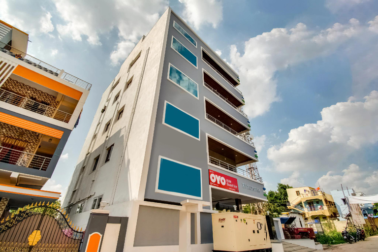Others 4, Hotel RVN, Nellore