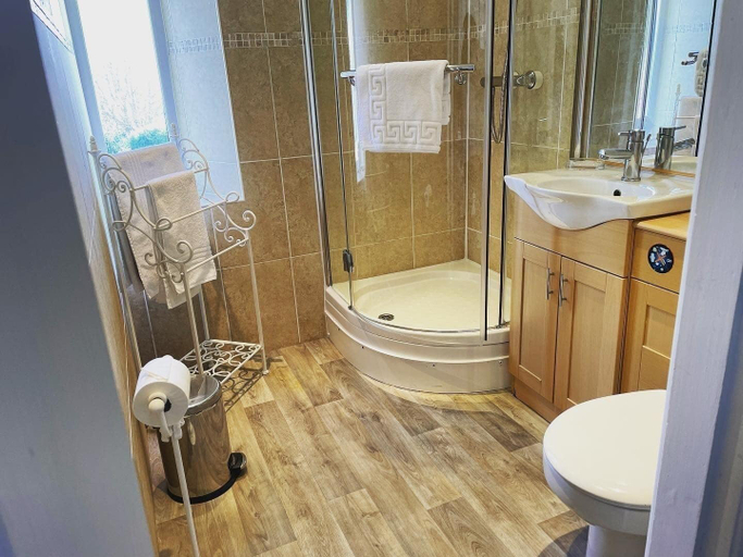 Bathroom 4, The Egryn Abersoch LLP, Gwynedd