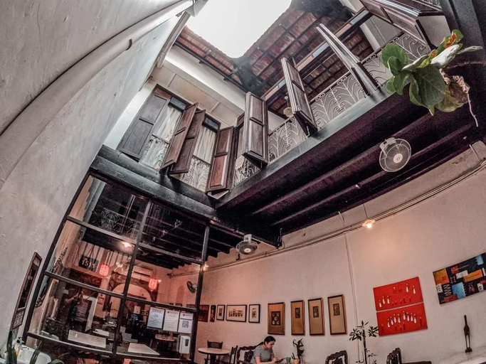 Others 5, Colin's Place, Malacca City