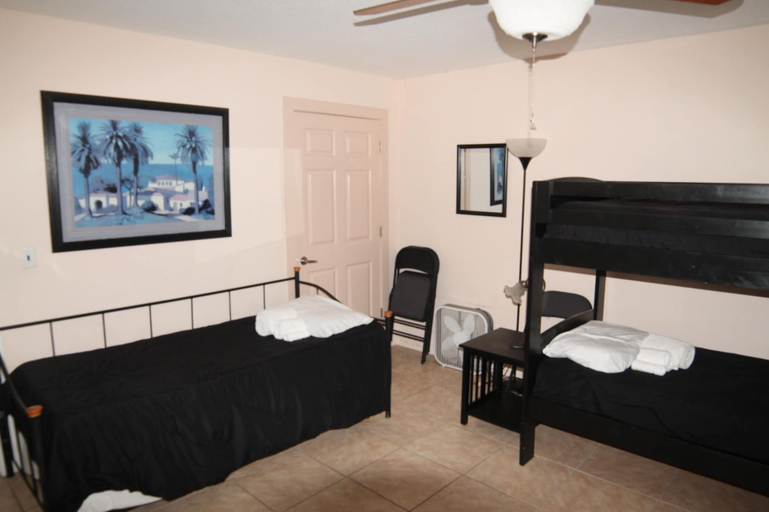 Bedroom 2, Sweet Dreams, Flagler