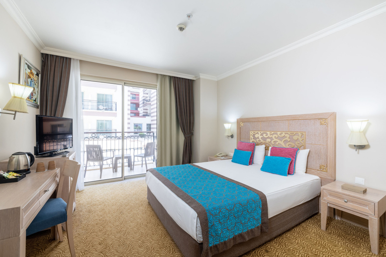 Bedroom 3, Crystal Family Comfort Collection, Serik