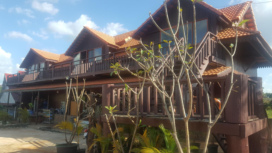 Others 4, Molyka Lodge, Ou Chum
