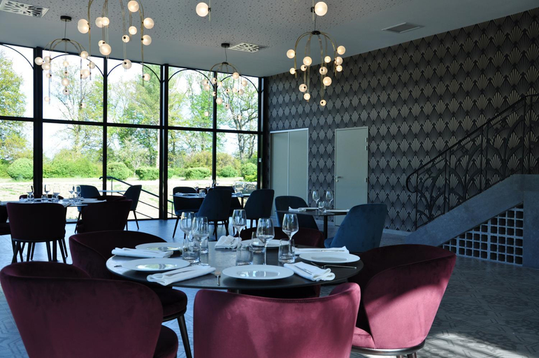 Food & Drinks 4, Chateau Origny - Moulins, Allier