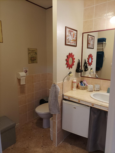 Bathroom, Le nid de mesanges, Corrèze