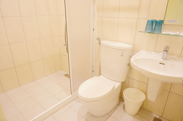 Bathroom, Zhuji Hostel, Pingtung