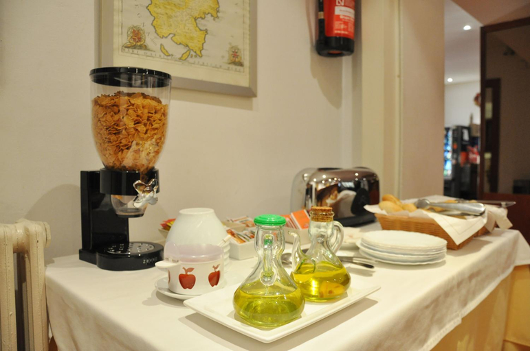 Food & Drinks 3, Hotel Alguer Camp Nou, Barcelona