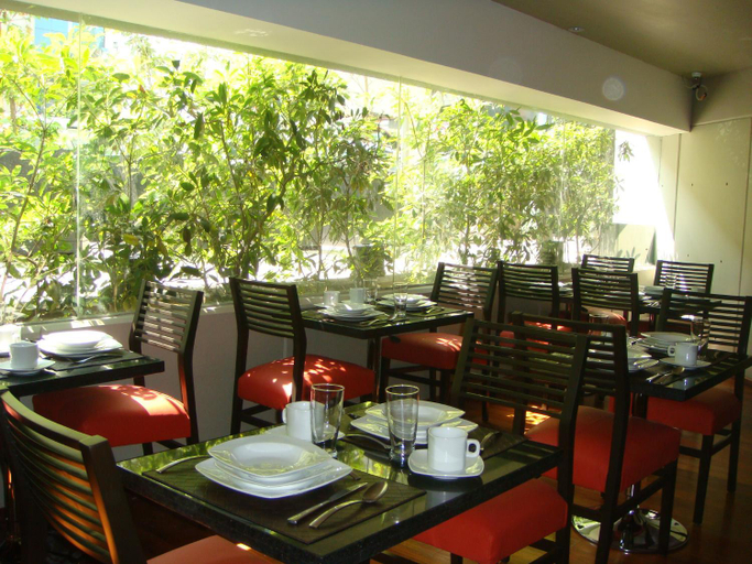 Food & Drinks 5, Suites Aura For Living, Mexico City