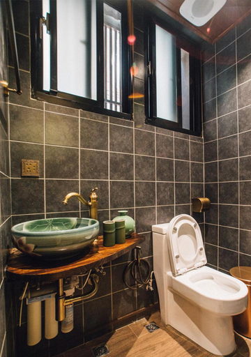 Bathroom 2, Marchiya Hinoki, Tainan