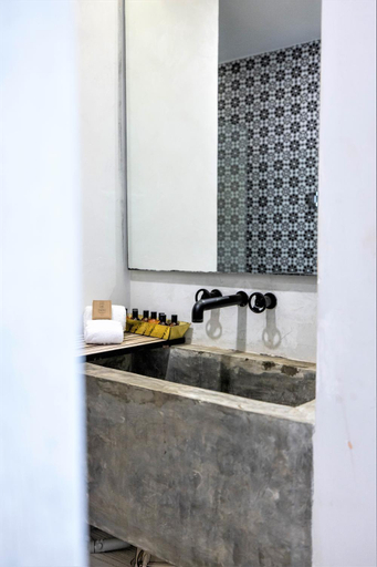 Bathroom 8