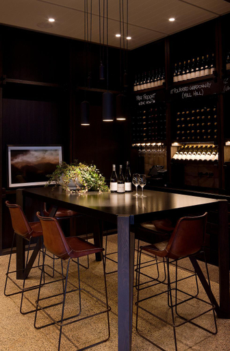 Food & Drinks 2, Polperro Villas, Melbourne