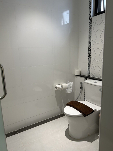Bathroom 3