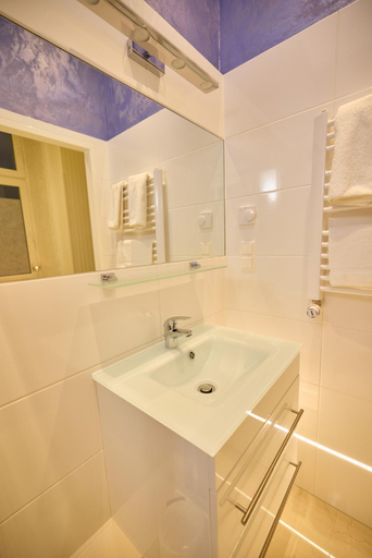Bathroom 2, Augarten Suites Vienna, Wien