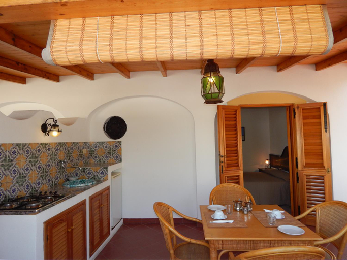 Others 5, Casa Arcada, Messina