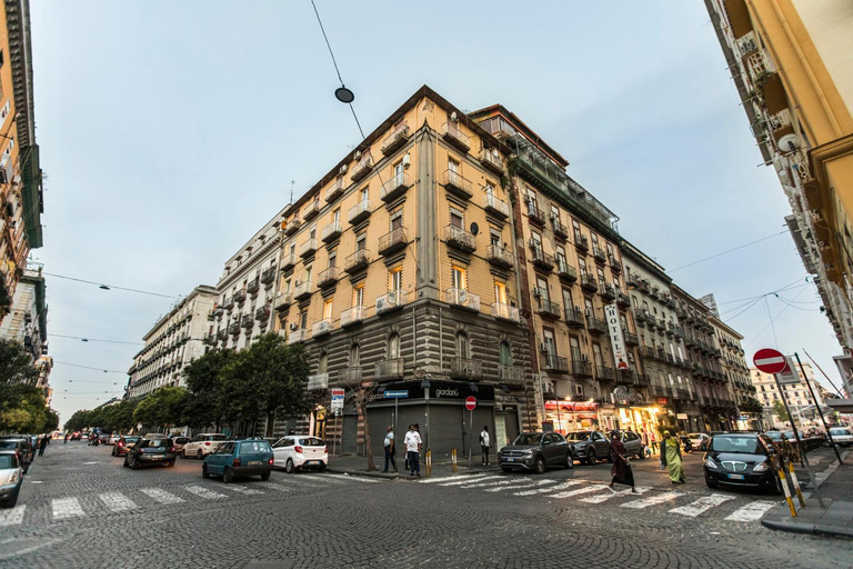 Others 5, Morpheus Rooms, Napoli