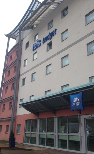Exterior & Views 2, ibis budget Newport, Newport