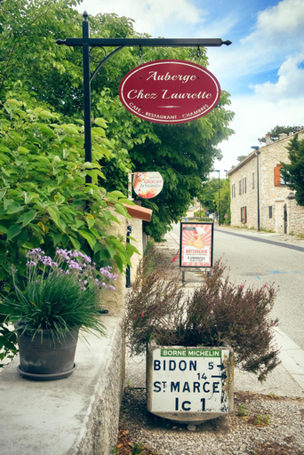Others 4, Chez Laurette, Ardèche