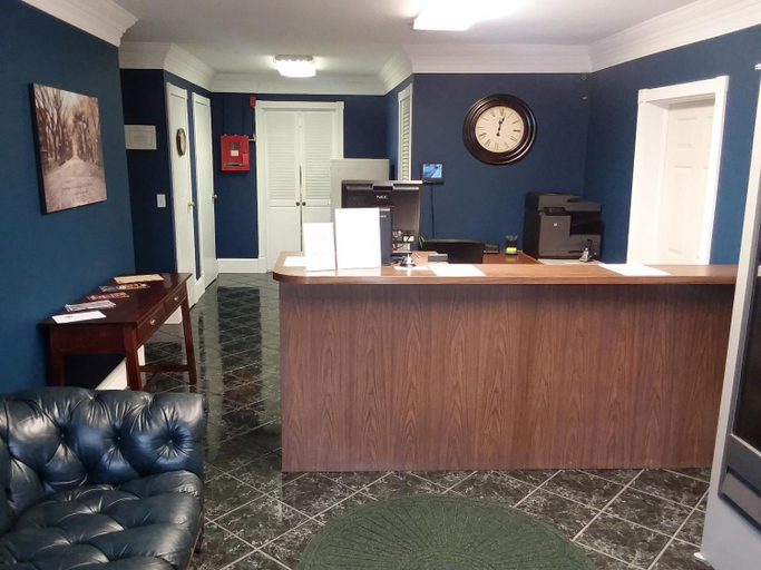Public Area, Walton Inn, Huron