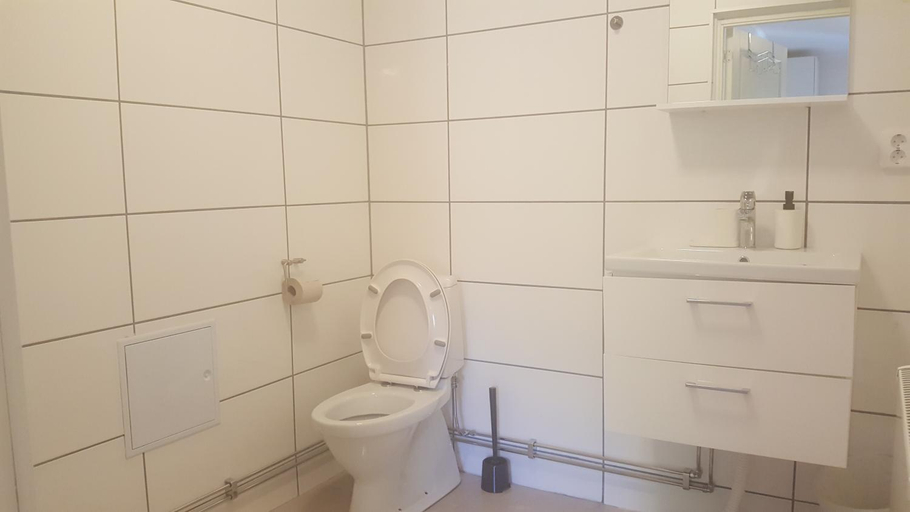 Bathroom 3, SJOTORPS HOSTEL, Mariestad