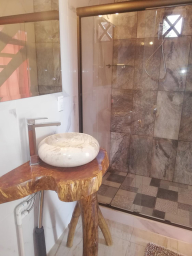 Bathroom 2, Ibiza Tropical Beach Villas, Osa