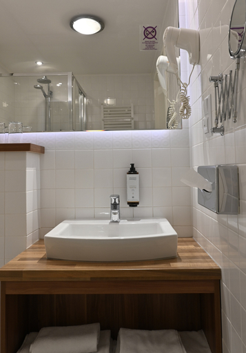 Bathroom 3