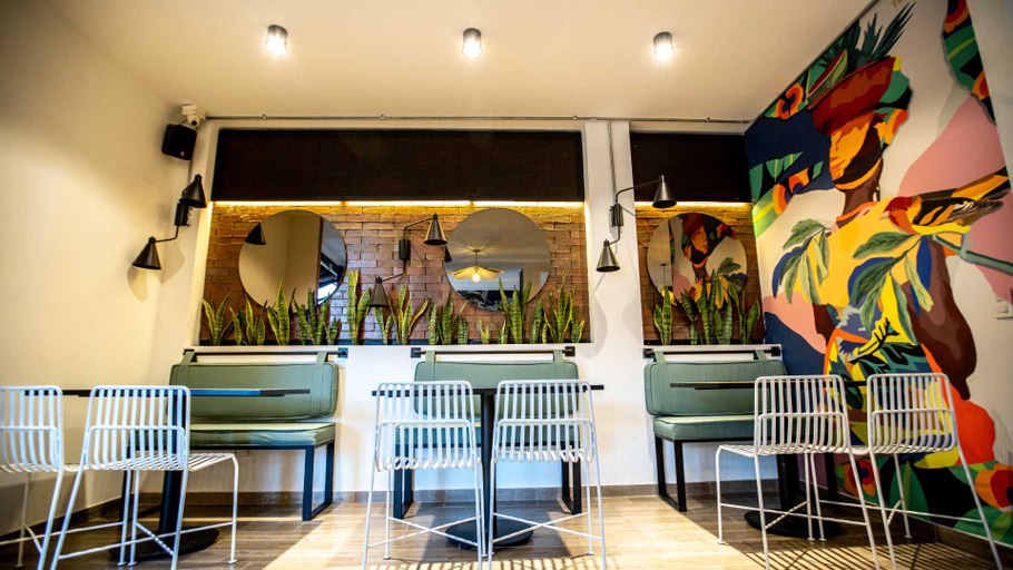 Others 3, 103 Wonderful House, Santafé de Bogotá
