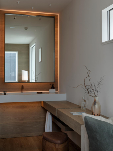 Bathroom 8