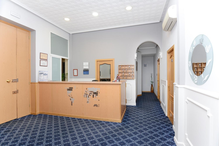 Lobby 2, Hostal Biarritz, Madrid