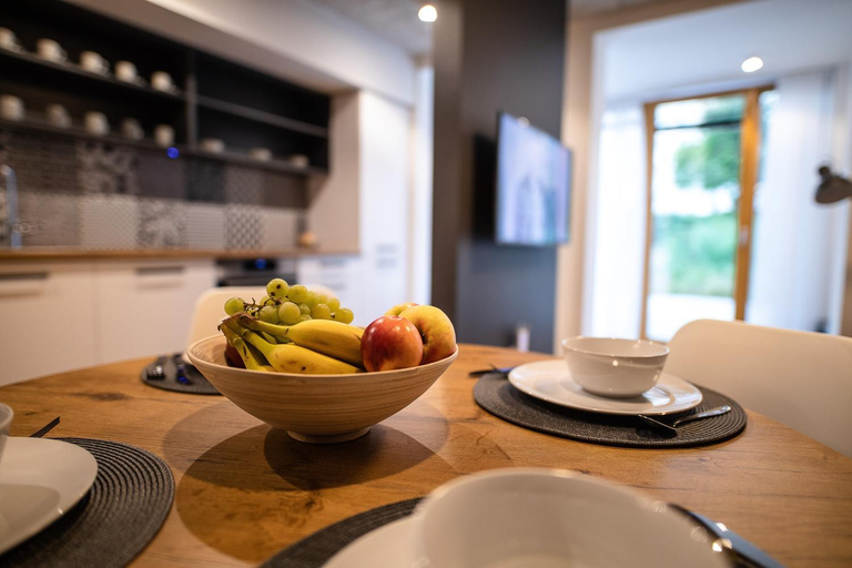 Food & Drinks, Postcard City Apartments, Maribor