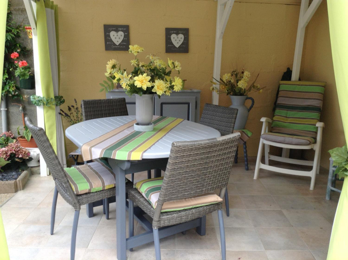 Others 4, La Maison s'apelle le P'tit Nid, Manche