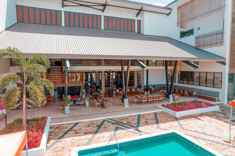 Sport & Beauty, Lava Hotel, Vaimauga West