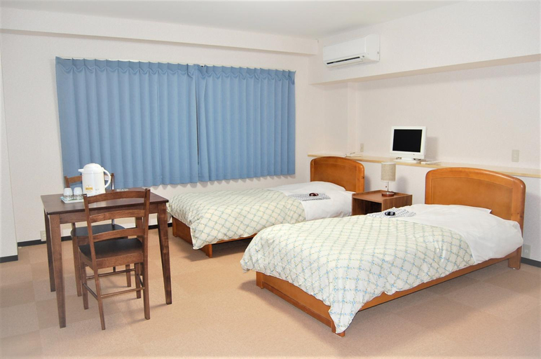 Bedroom 5, Ito Station Hotel(伊東ステーションホテル), Itō