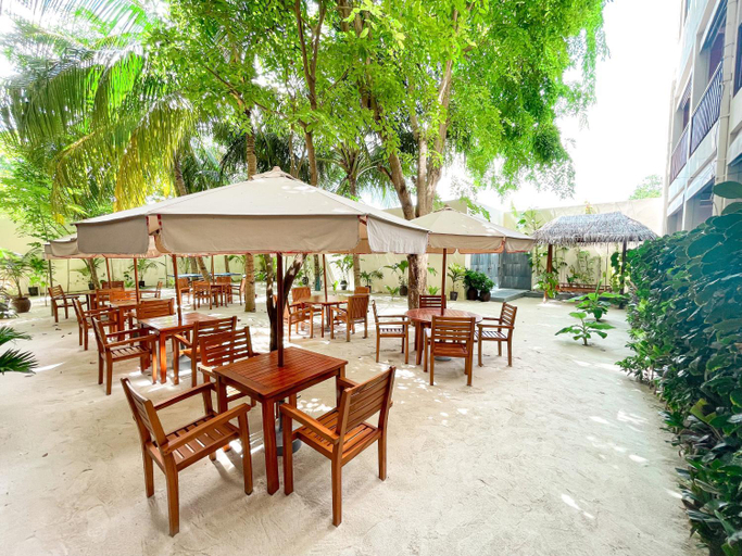 Food & Drinks 5, Araamu Hotels Maldives at Dhiffushi, Kaafu Atoll