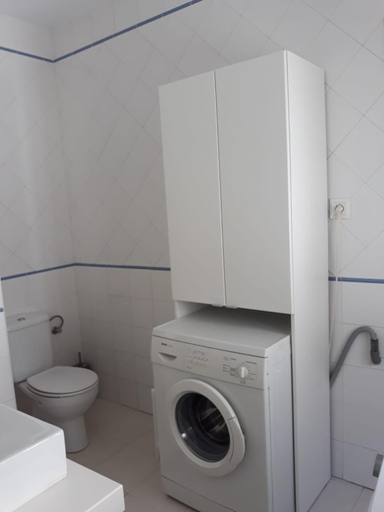 Bathroom 2, Lola's Apartment, Málaga