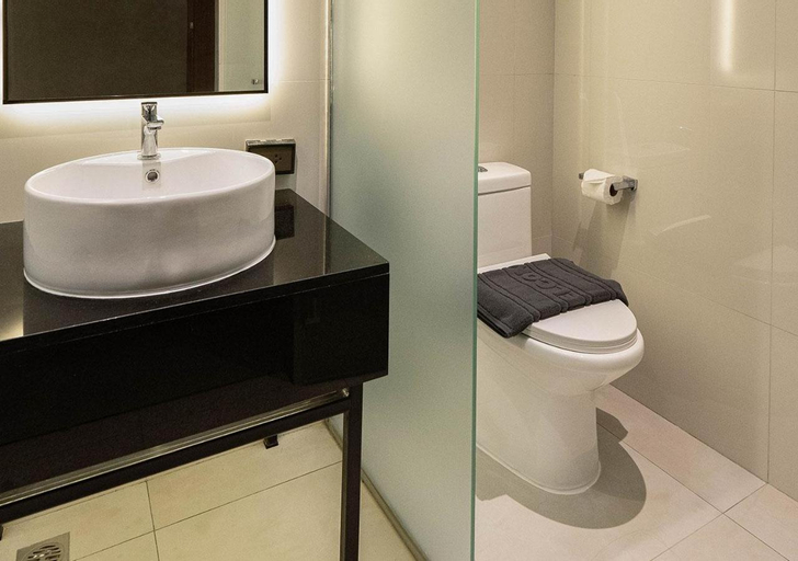 Bathroom 21