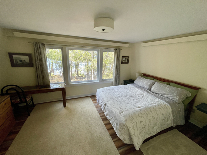 Bedroom 2, Waterfront Cottage Moosehead Lake, Piscataquis