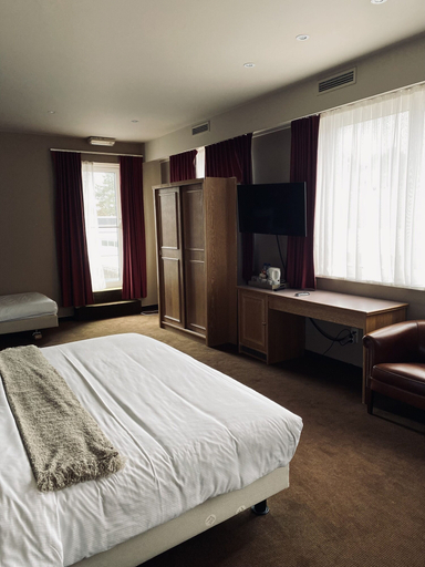 Bedroom 5, Hotel Bornem, Antwerpen
