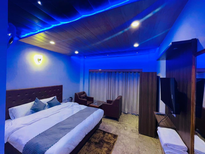 Bedroom 3, Hotel Candle Wood Shimla, Shimla