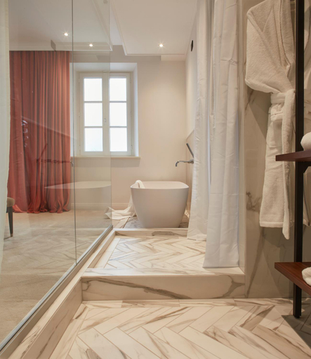 Bathroom 9