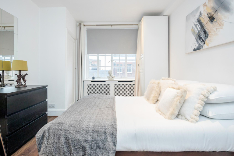 Bedroom 2, Superior 1 bed apartment in Marylebone, London, London