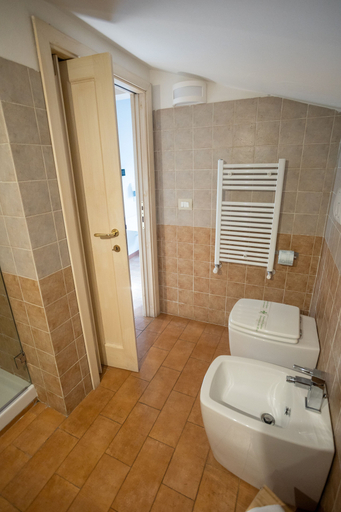 Bathroom 4, Helios Assisi, Perugia
