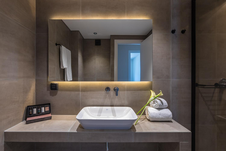 Bathroom 3, Klepsydra Urban Suites, Attica