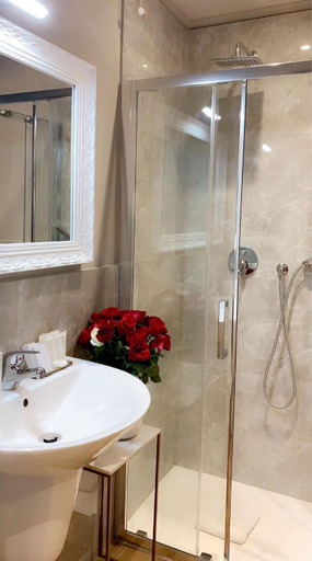 Bathroom 4, Intomilan Aparthotel Galleria Duomo, Milano
