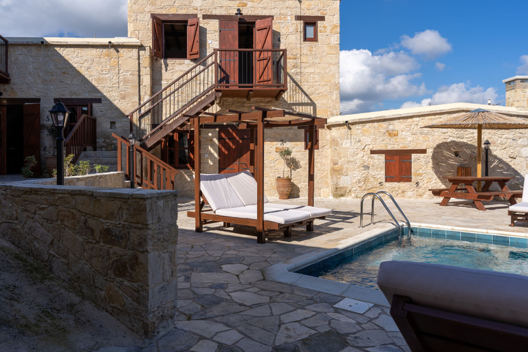 Exterior & Views 2, Stone Court Boutique Studios