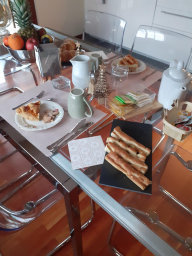 Food & Drinks 5, Bressa de Ma affittacamere, room & breakfast, Savona